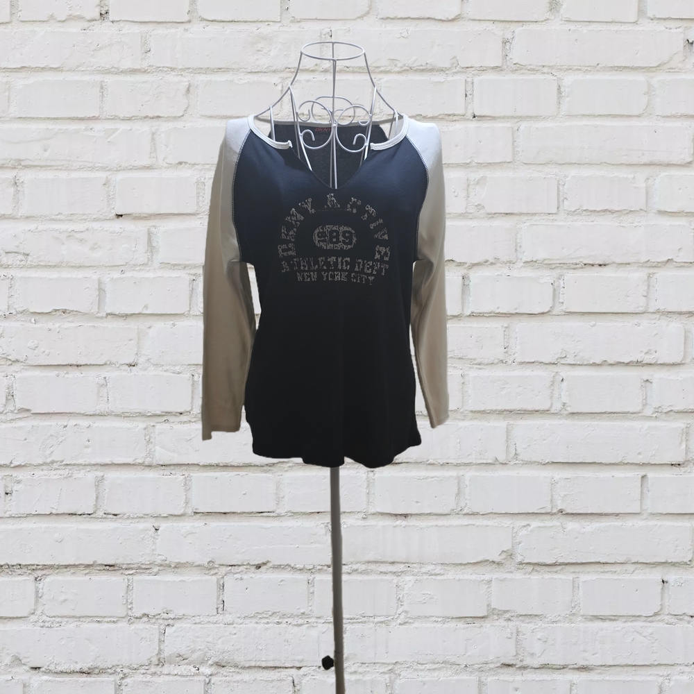 Vintage DKNY Black and White Graphic Raglan Top - Picture 1 of 4